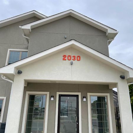 Buzen Suites Las Colinas Dallas Bagian luar foto
